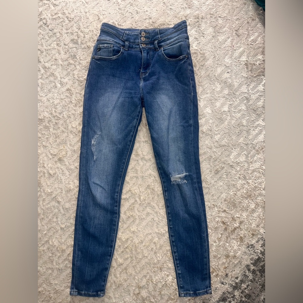 KanCan Dark Blue distressed Skinny Jeans woman’s size 26